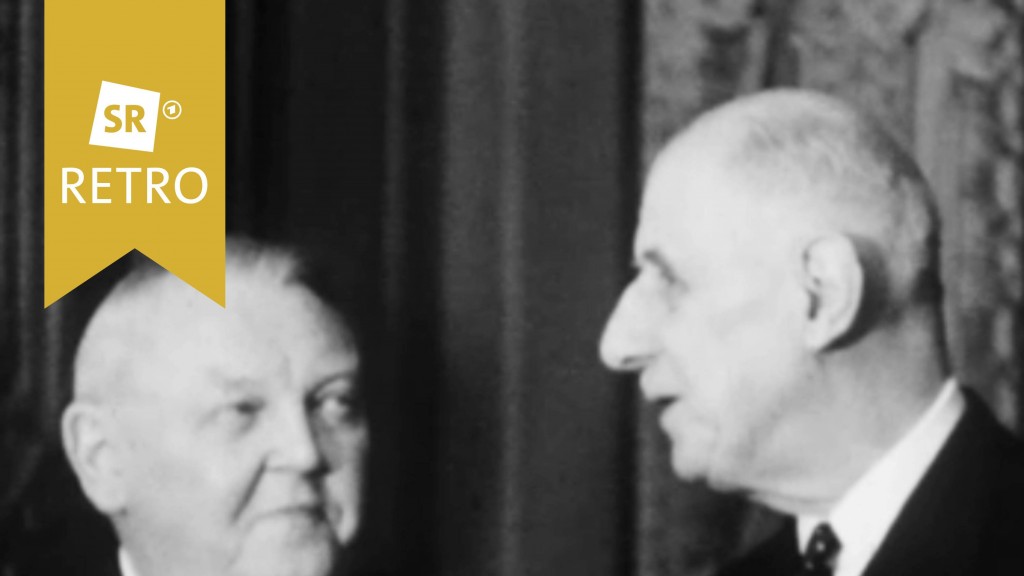 Ludwig Erhard und Charles de Gaulle stehen nebeneinander