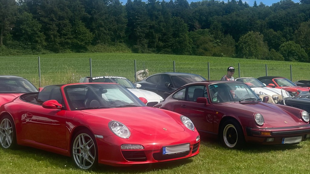 Sportwagen im Einsatz für die Homburger Charity-Aktion