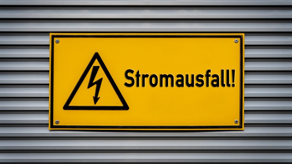 gelbes Schild mit der Aufschrift: Stromausfall 