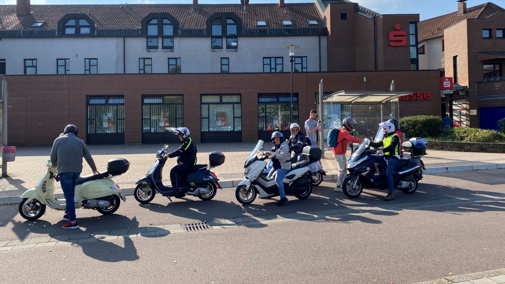 Michael Friemel unterwegs mit der Vespa-Gang