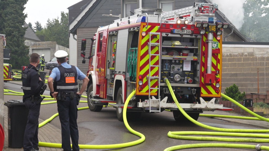 Foto: Feuerwehreinsatz bei Wohnhaus-Brand in St. Ingbert