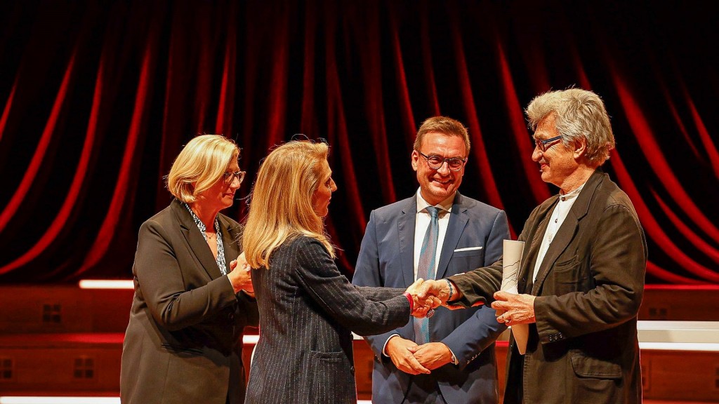 Großer Deutsch-Französischer Medienpreis 2024 für Wim Wenders