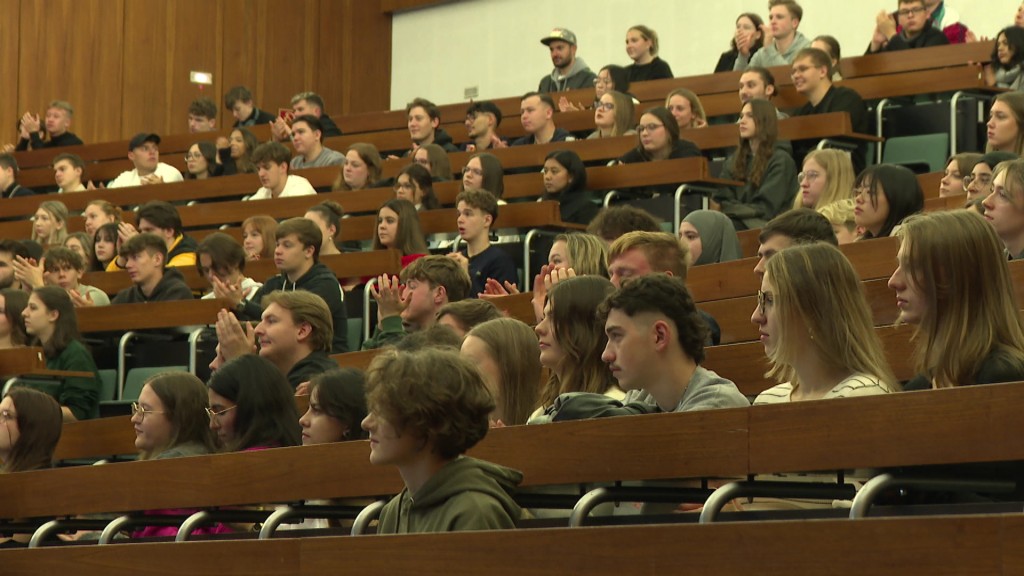 Foto: Hörsaal mit Studenten