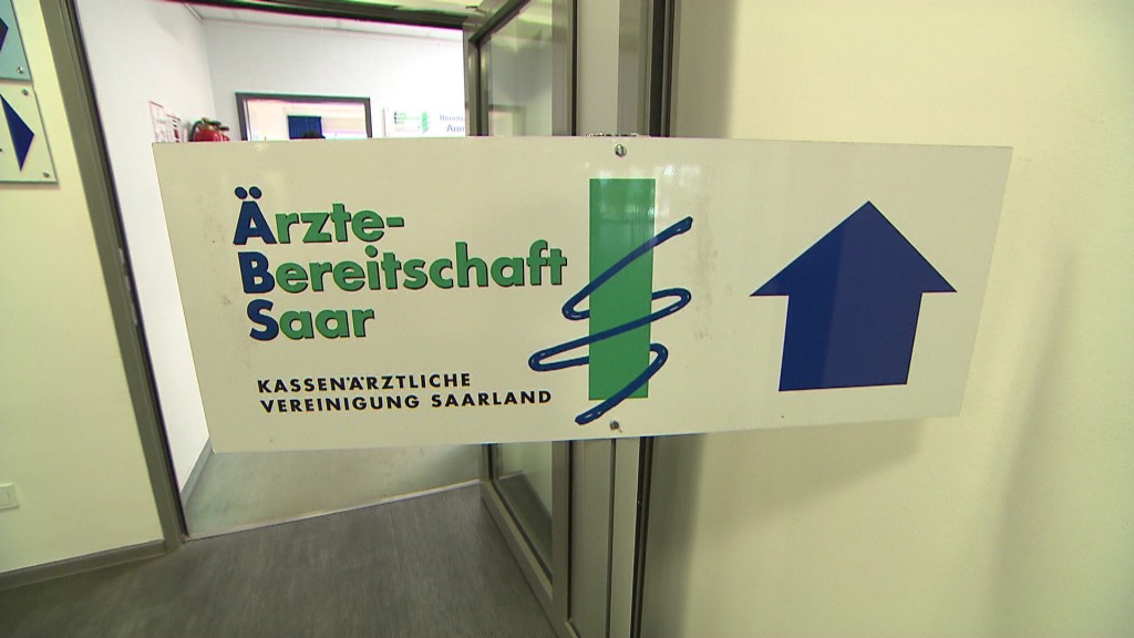 Foto: Schild Bereitschaftspraxen