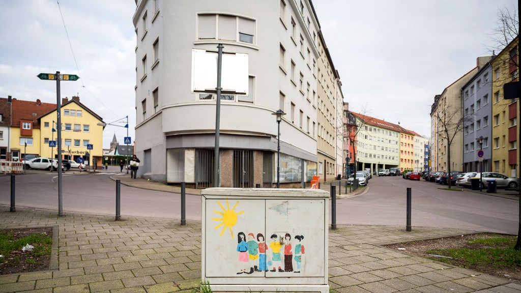 Zwei Straßenzüge im Saarbrücker Stadtteil Burbach