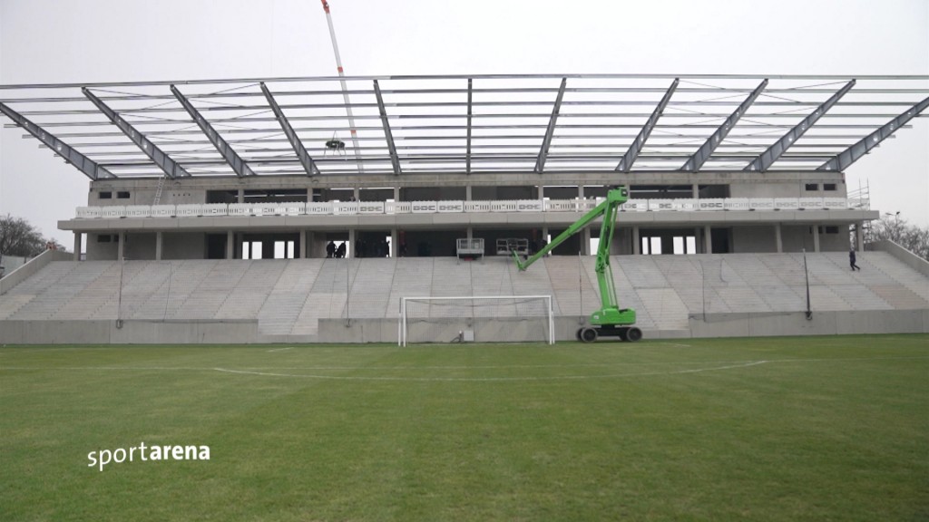 Foto: Tim HollinStand der Umbauarbeiten im Elversberger Stadionger