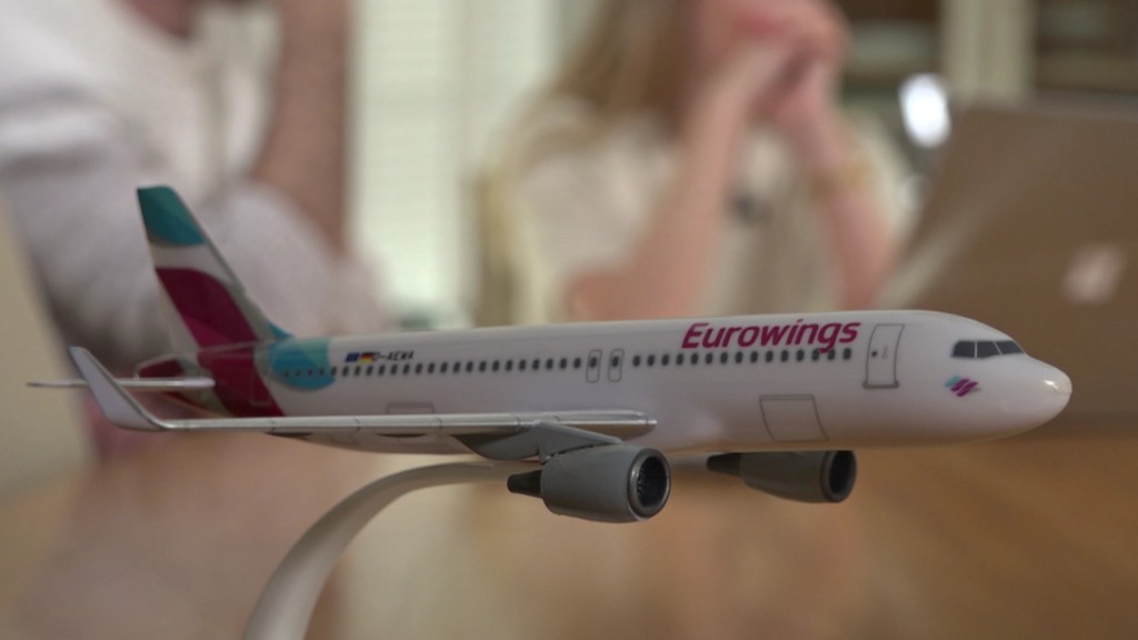 Foto: Eurowings-Flugzeug-Modell