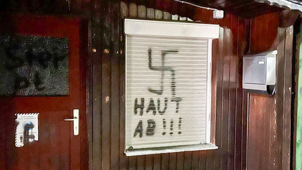 Vandalismus an der Moschee in Sulzbach Brefeld