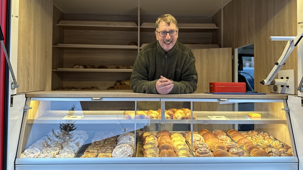 Günter Himmes im Bäckerwagen