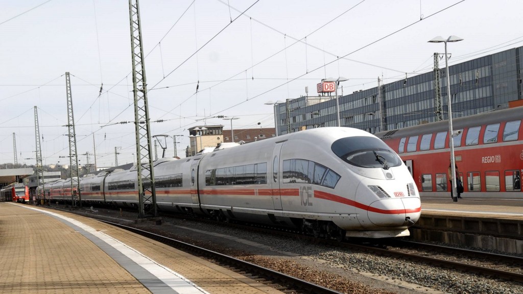 Foto: Ein ICE im Saarbrücker Hauptbahnhof