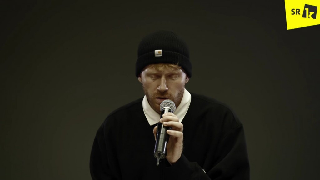 Der Sänger Kasky im HHH-Musikvideo zu 