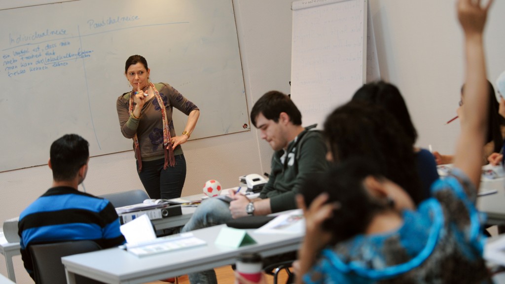 Jugendlichen mit Migrationshintergrund in einem Kurs
