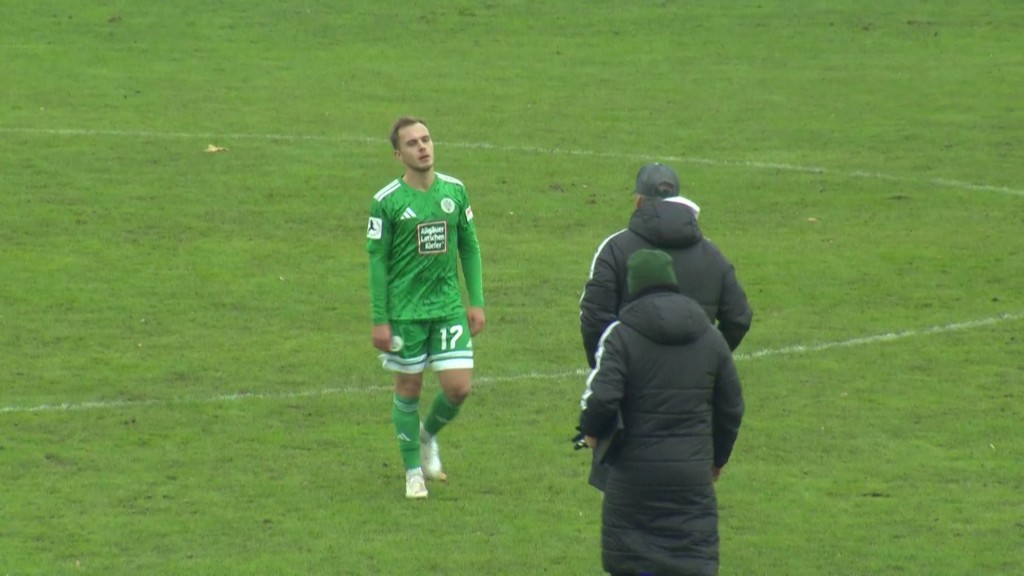 Foto: Spieler des FCH auf dem Rasen