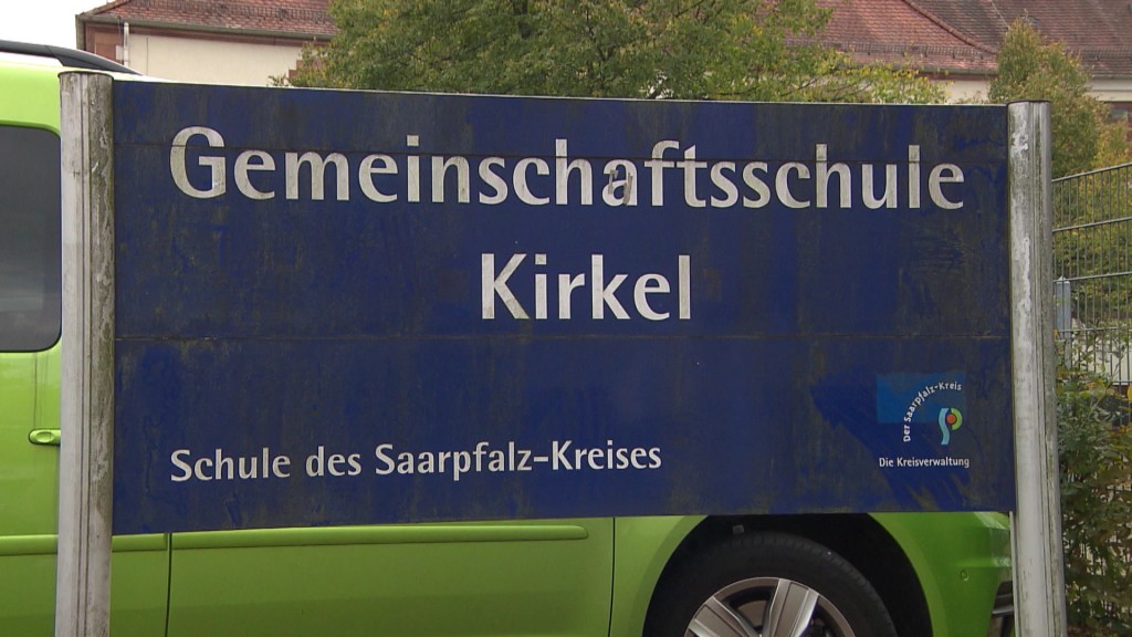 Foto: Schild der Gemeinschaftsschule Kirkel 