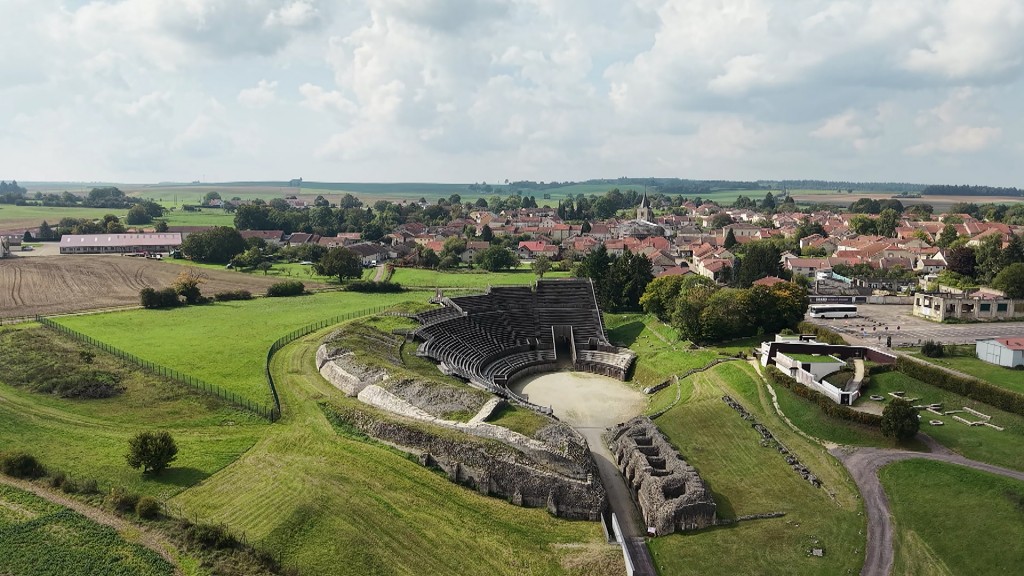 Foto: Blick auf das Amphitheater von Grand in den Vogesen