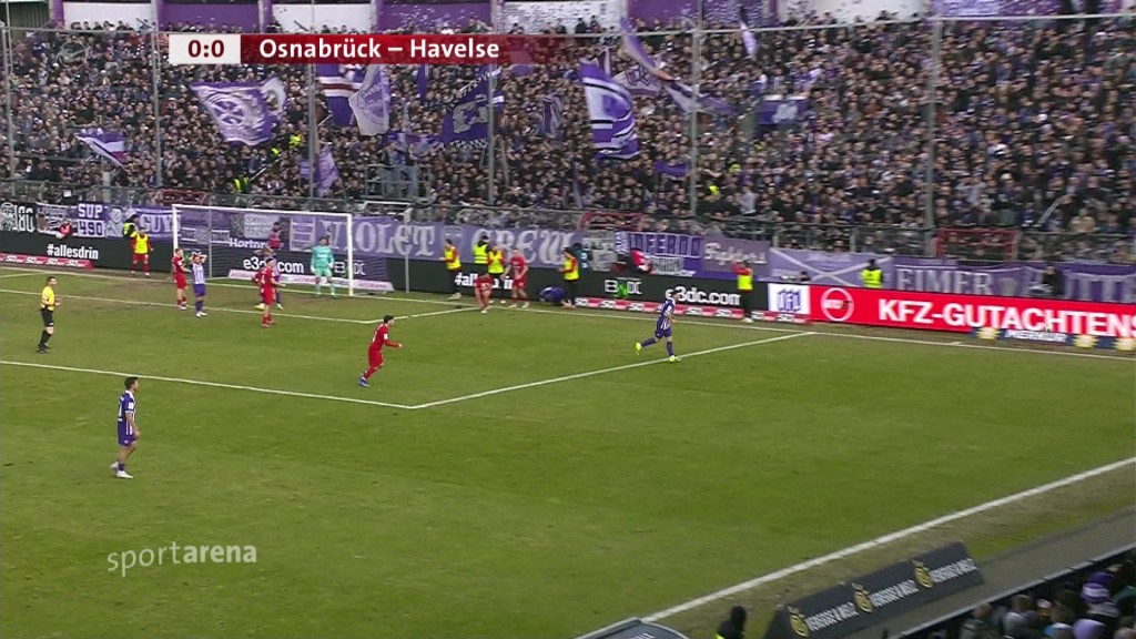 Foto: Fußballfeld während dem Spiel