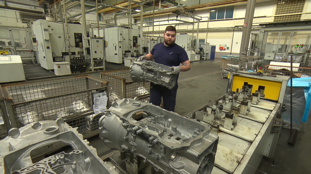 Foto: Arbeitnehmer in der Metall-Industrie