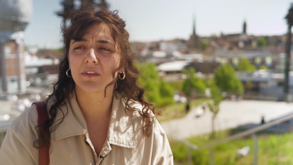 Foto:  Die Autorin Nora Haddada in ihrer Heimatstadt Neunkirchen