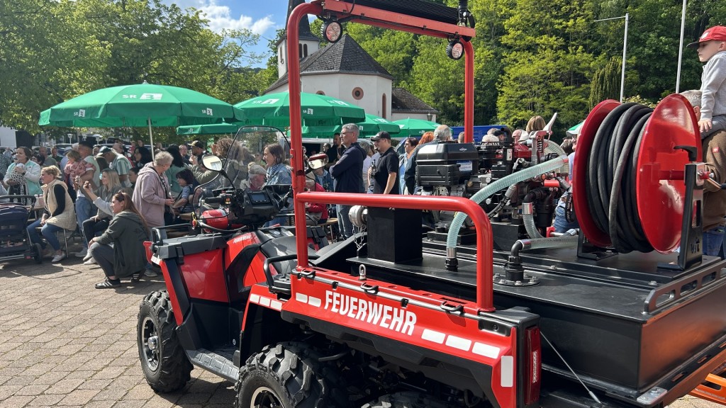 Feuerwehrquad beim Fest in Honzrath
