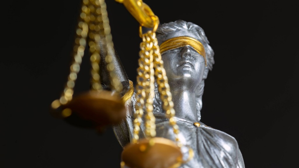 Symbolbild: Nahaufnahme einer Justitia-Statue