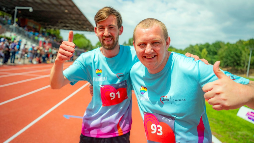 Foto: Christian Jakobs und Tim Theobald vom Team der AWO bei den Nationalen Spiele der Special Olympics im Saarbrücker Stadion am Kieselhumes