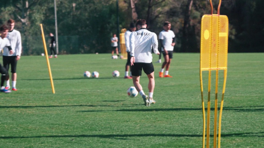 Spieler der SVE während dem Training