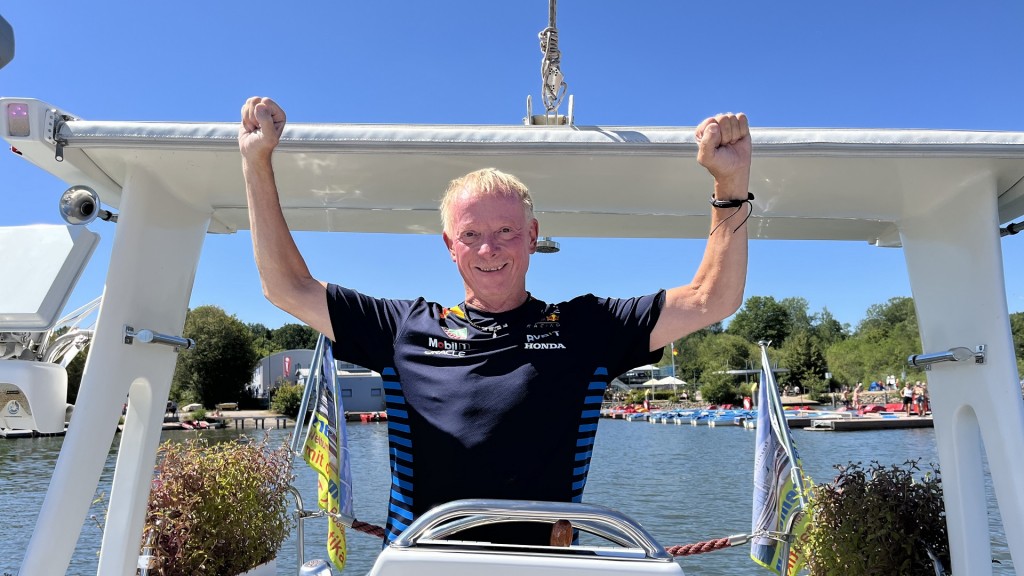 Willi Schäfer hat die 21600 Seemeilen auf dem Bostalsee geschafft