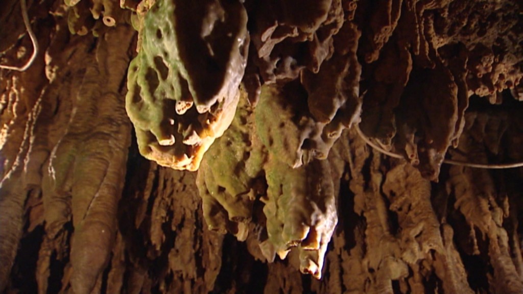 Foto: Tropfsteinhöhle in Niedaltdorf