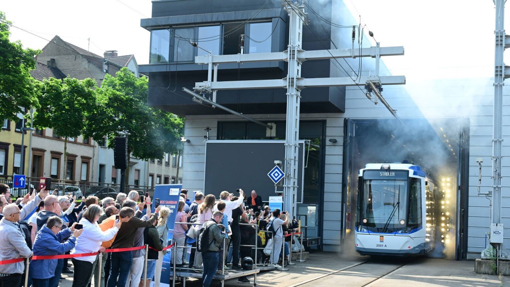 Foto: TramTrain, die neusten Generation für die Saarbahn