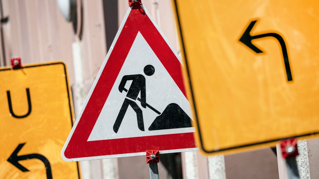 Umleitungsschilder auf einer Baustelle