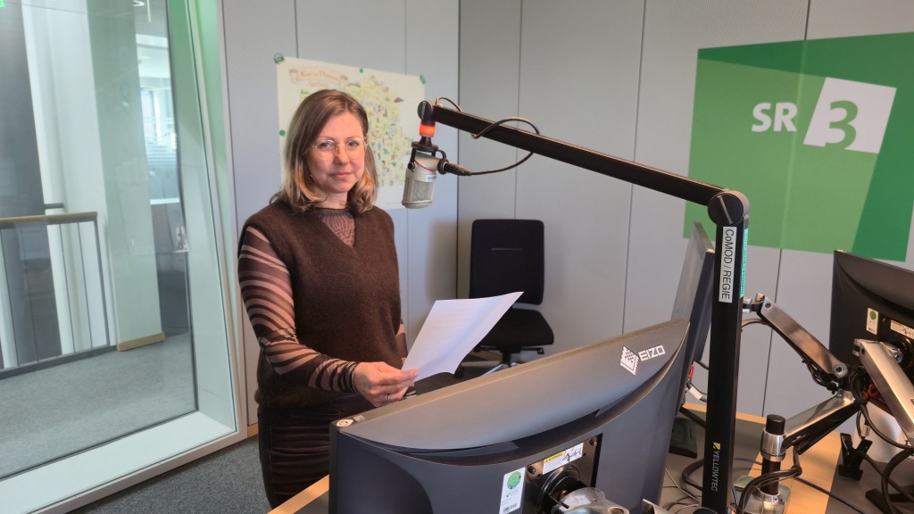 Annette Theis aus Bubach-Calmesweiler im SR 3 Studio
