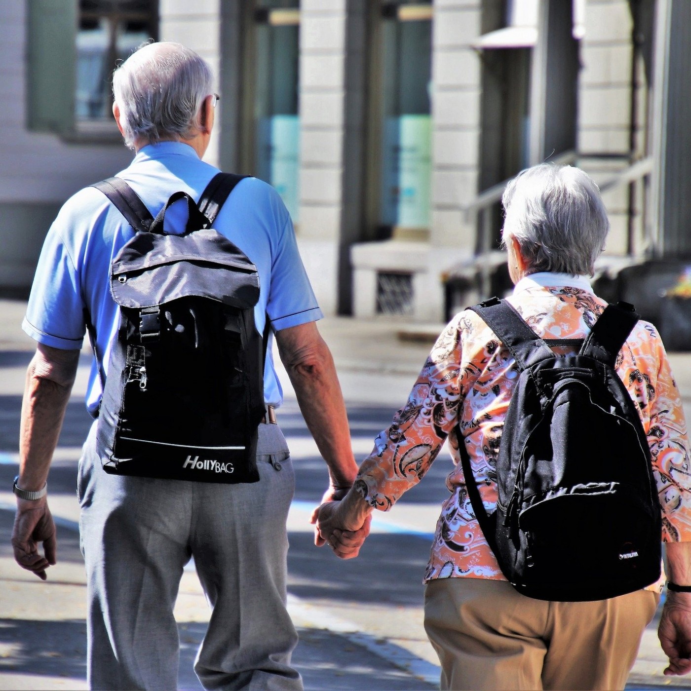 Die U-Kurve oder der Teller - Warum wir gerade im Alter am glücklichsten sind