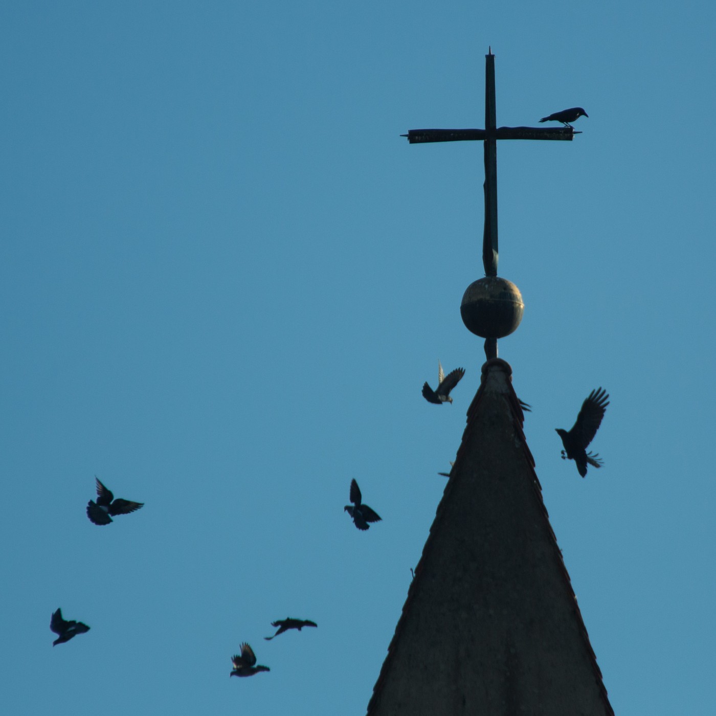 Bleibt die Kirche im Dorf ?